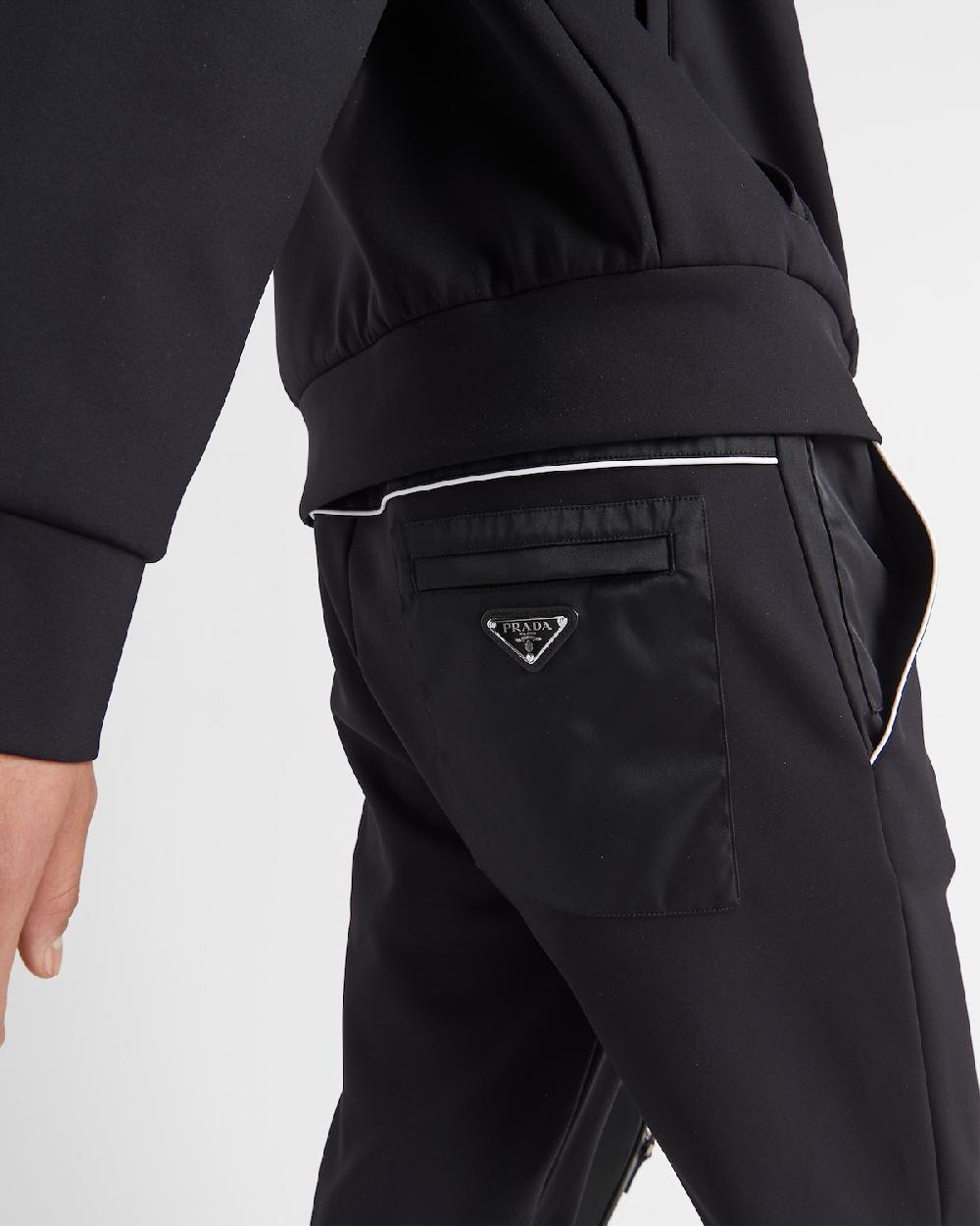 Prada Pantalones De Deporte Detalles De Re-Nylon