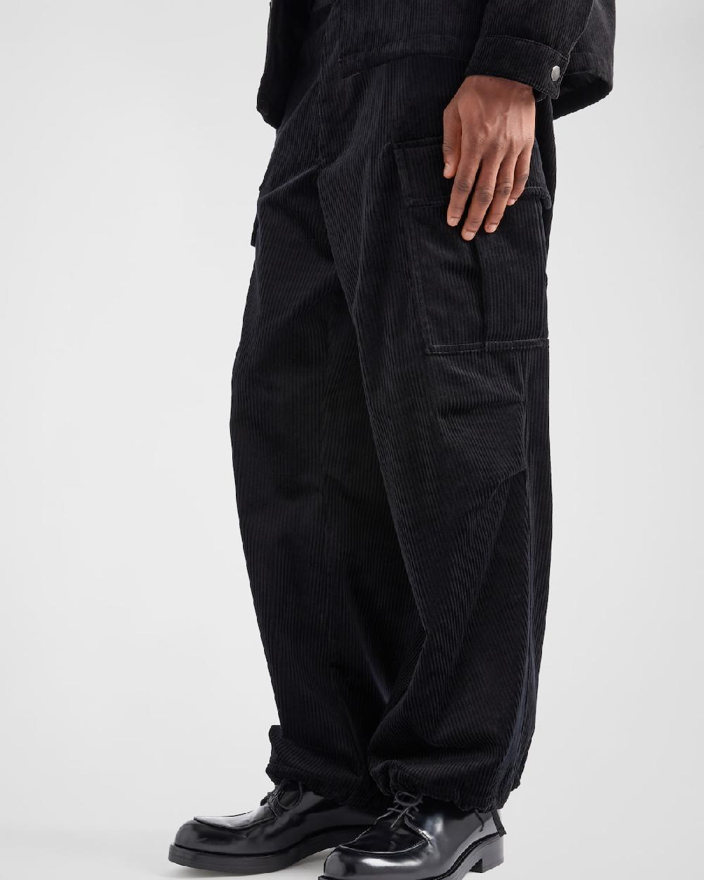 Prada Pantalones De Pana Con Bolsillos Cargo