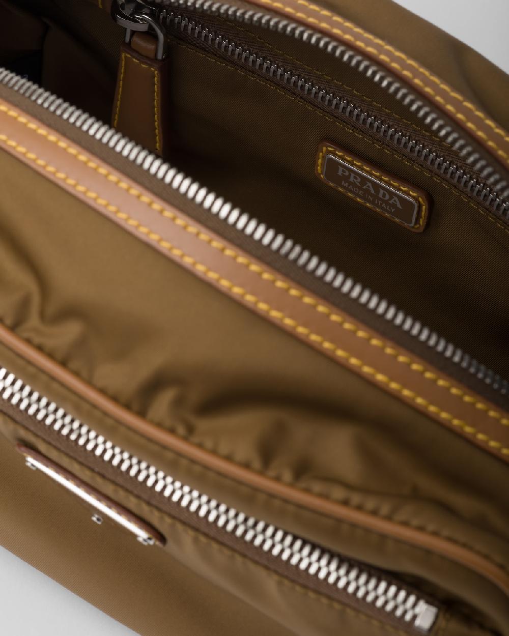 Prada Pouch De Re-Nylon Y Piel