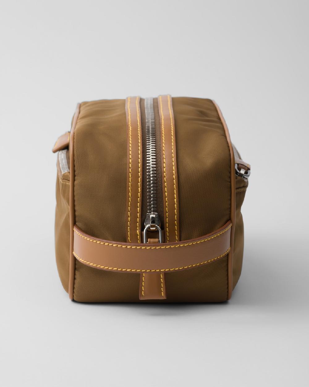 Prada Pouch De Re-Nylon Y Piel