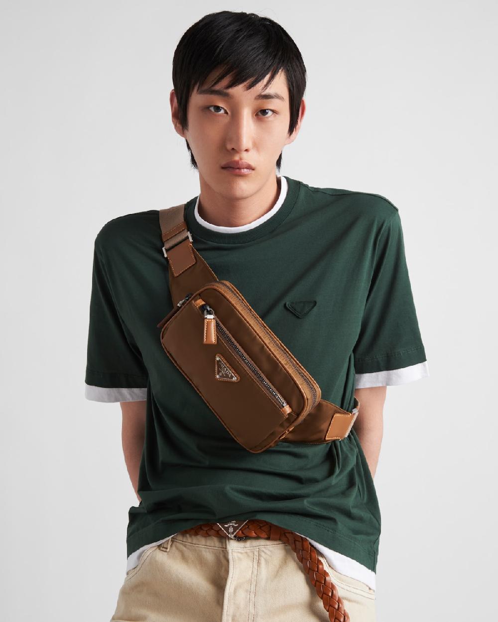 Prada Riñonera de piel y Re-Nylon