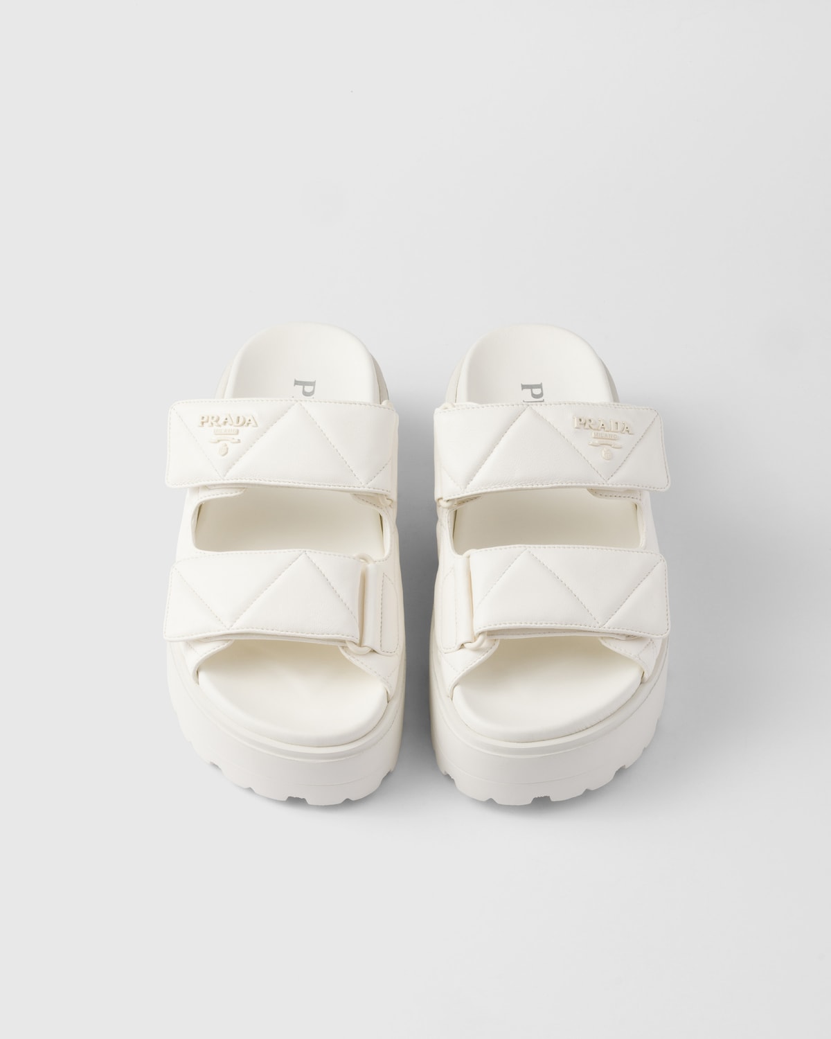 Prada Sandalias Planas De Napa Acolchada