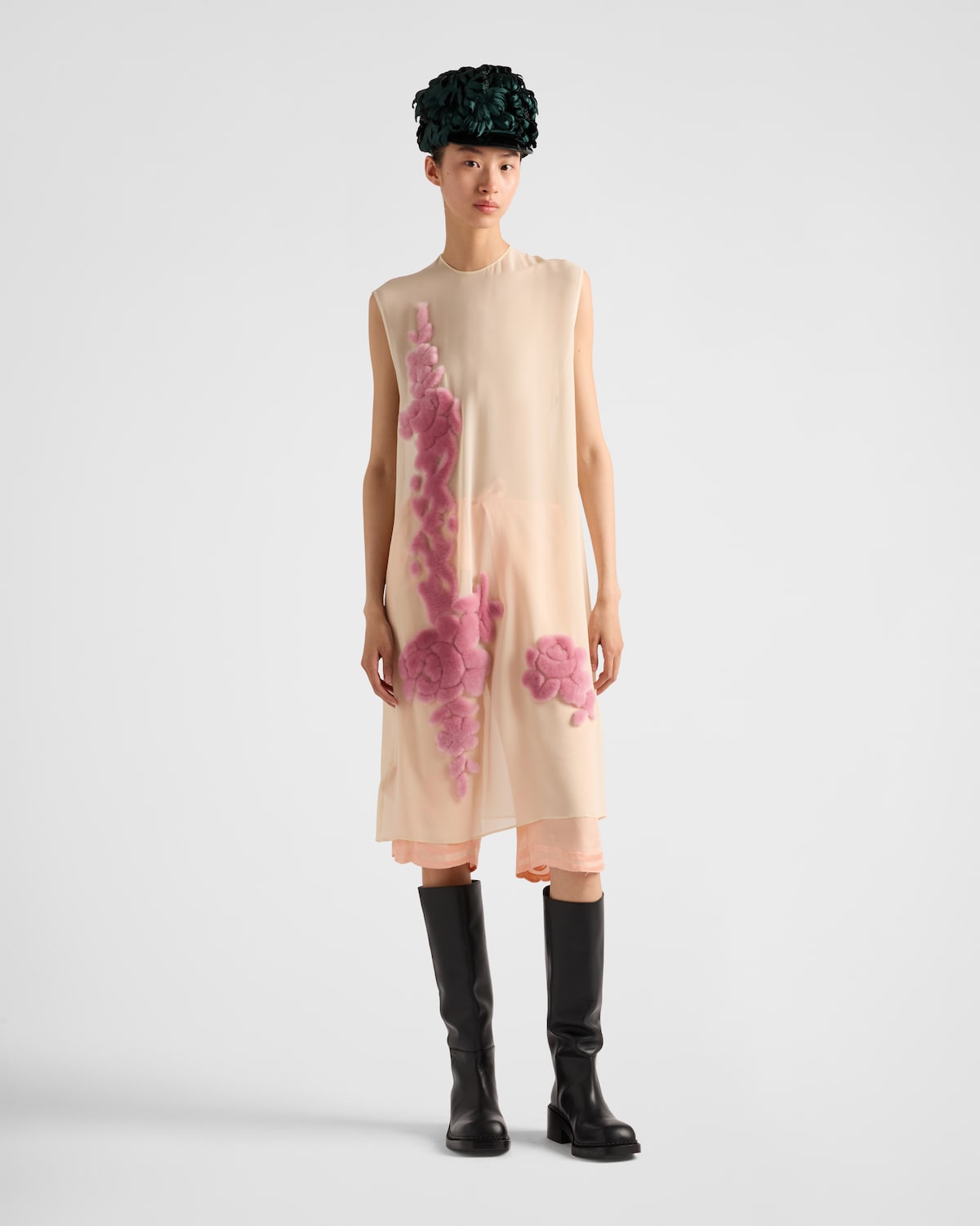 Prada Vestido de georgette bordado