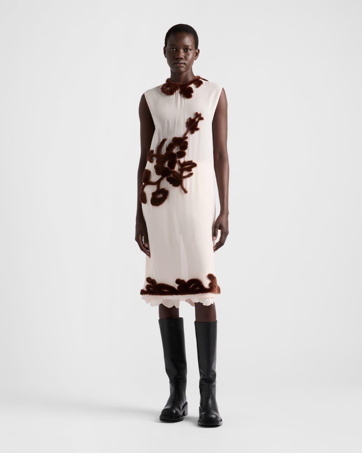 Prada Vestido de georgette bordado