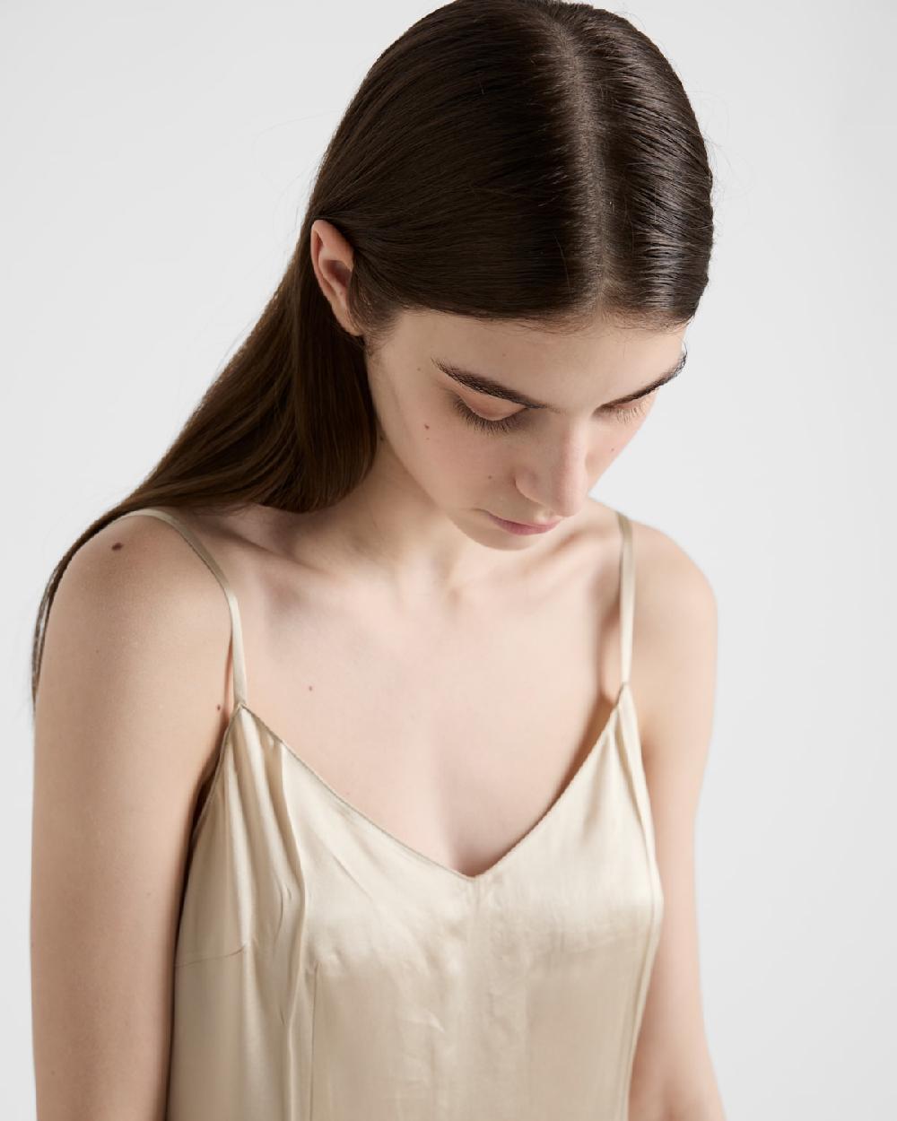 Prada Vestido En Crepé De Satén