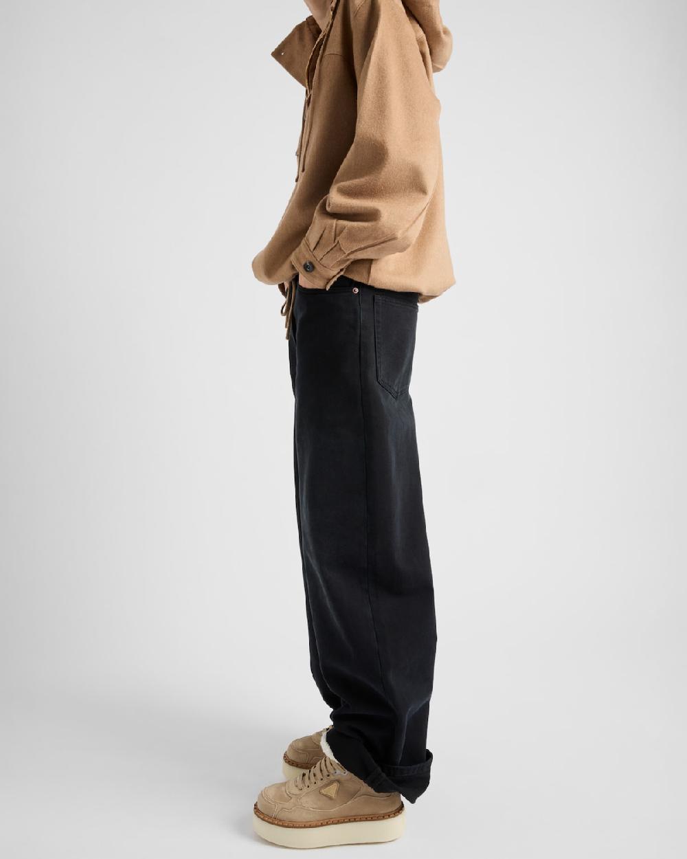 Prada Zapatillas De Caña Media En Ante