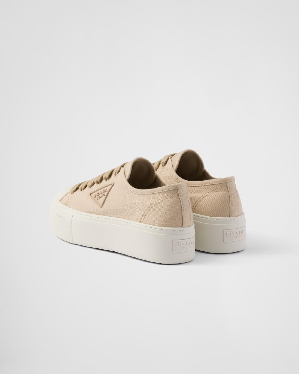 Prada Zapatillas De Tela Con Cordones