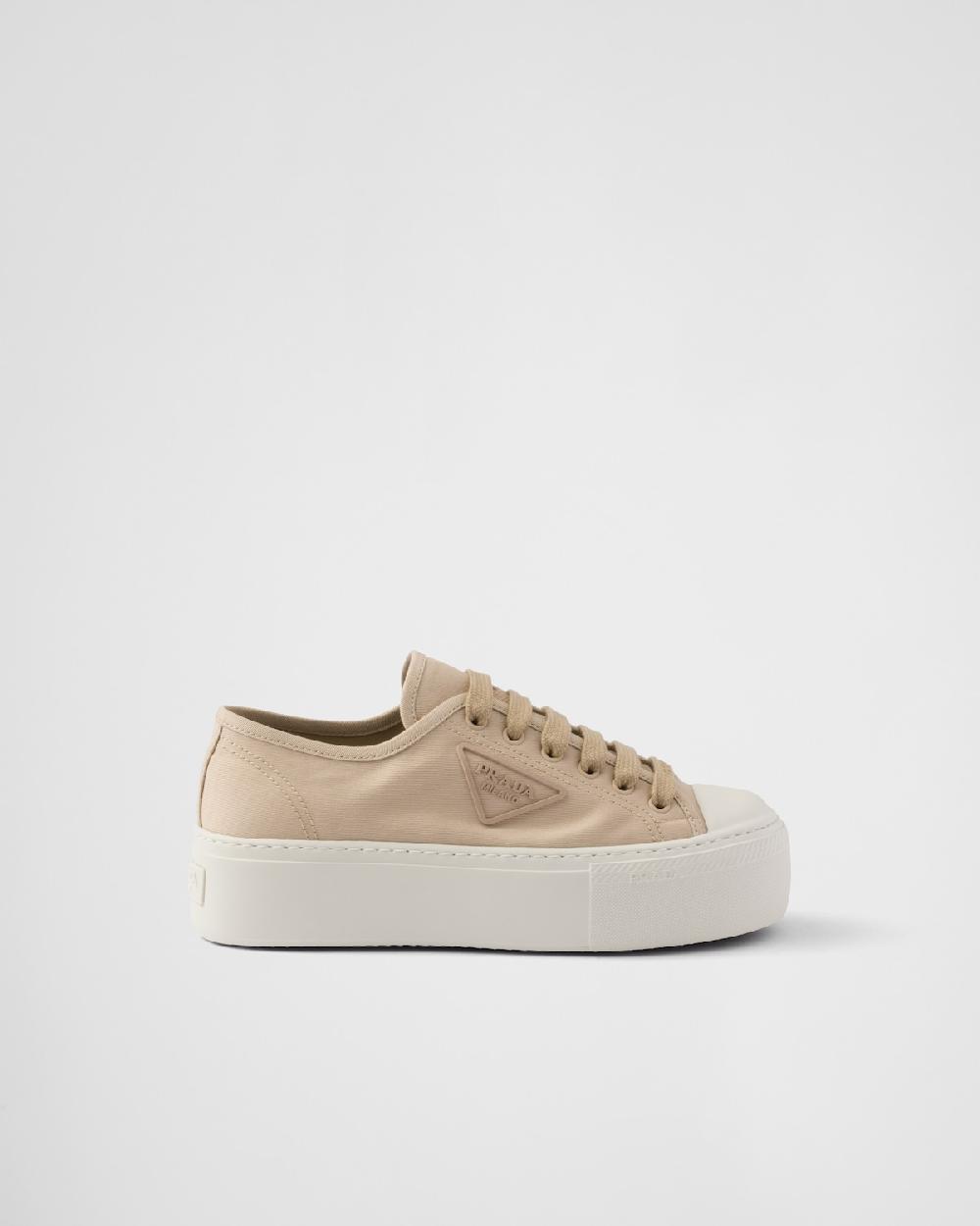 Prada Zapatillas de tela con cordones