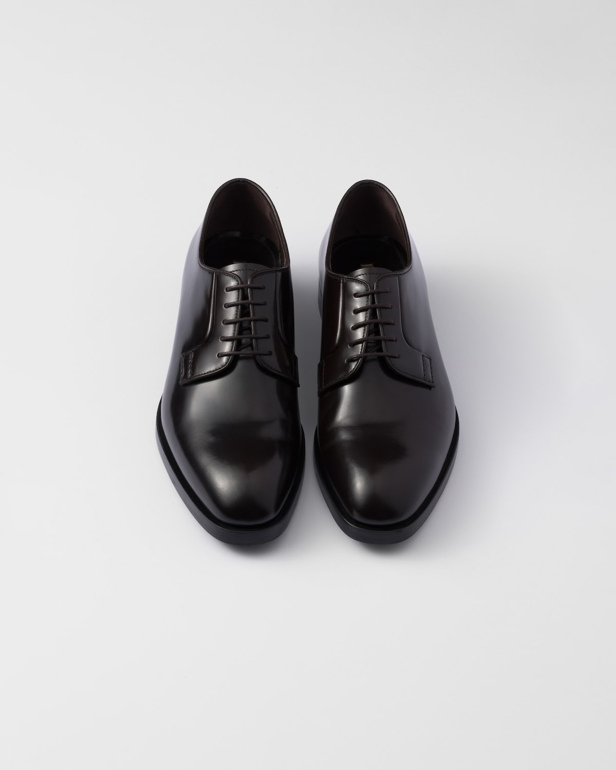 Prada Zapatos De Piel Cepillada Con Cordones