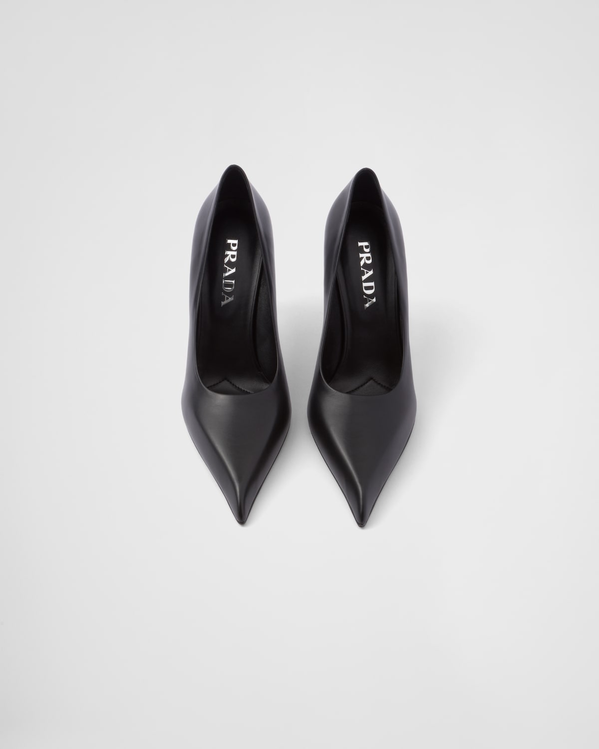 Prada Zapatos De Salón De Piel