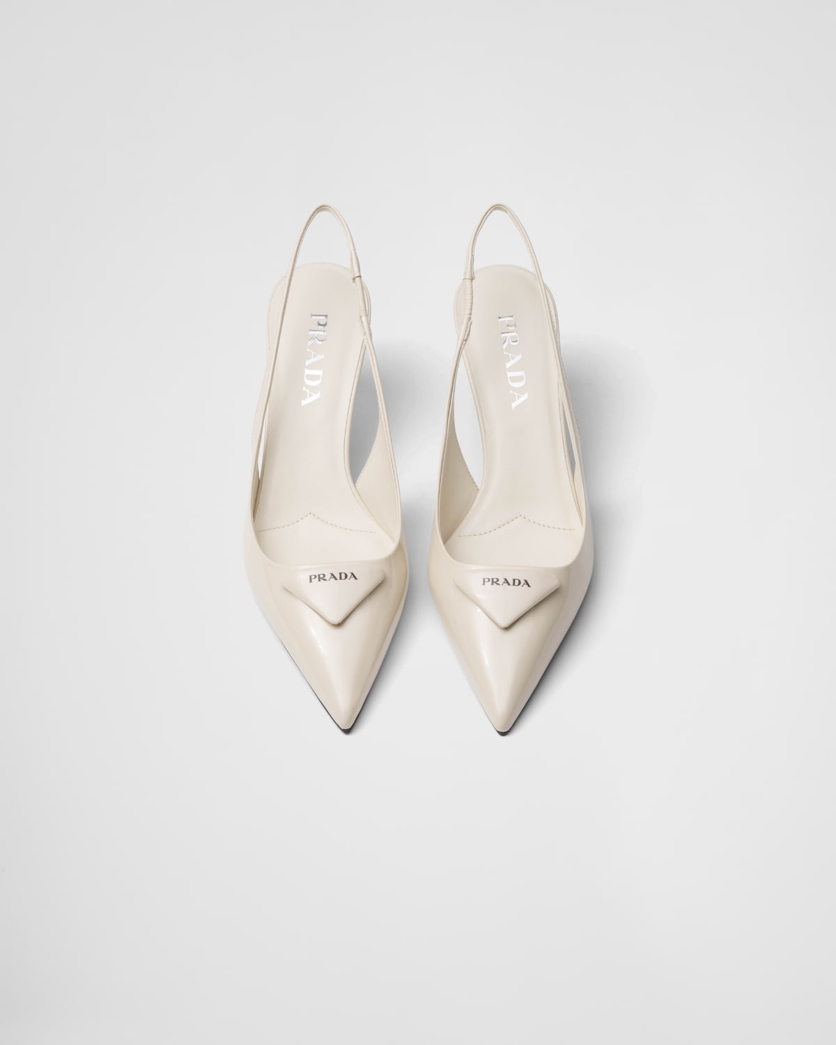 Prada Zapatos De Salón Destalonados De Charol