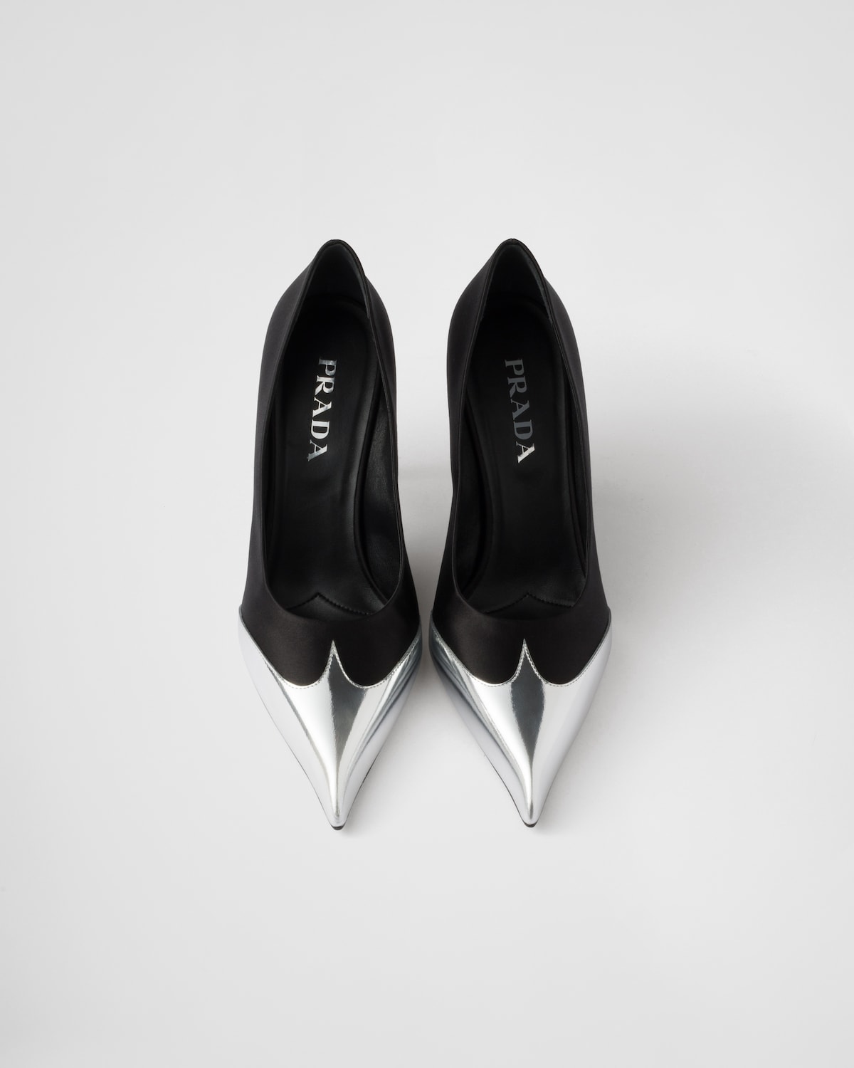 Prada Zapatos De Tacón De Satén Y Piel Metalizada