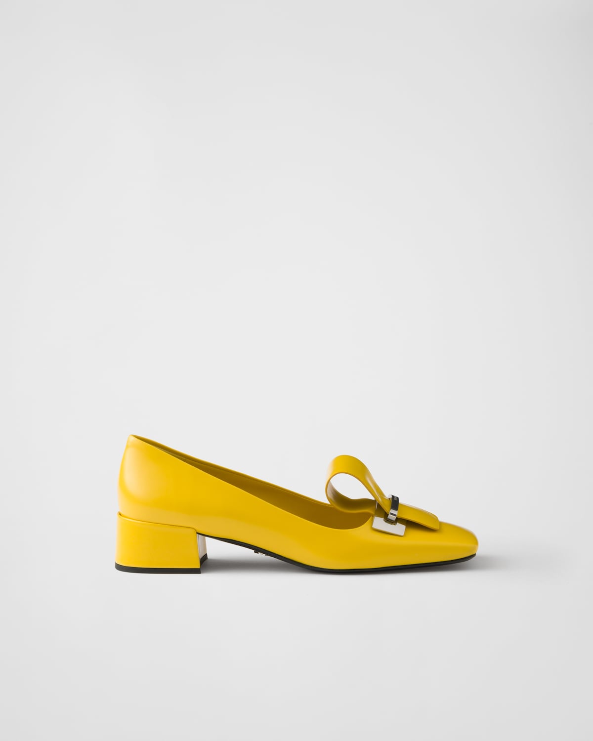 Prada Zapatos de tacón en piel cepillada