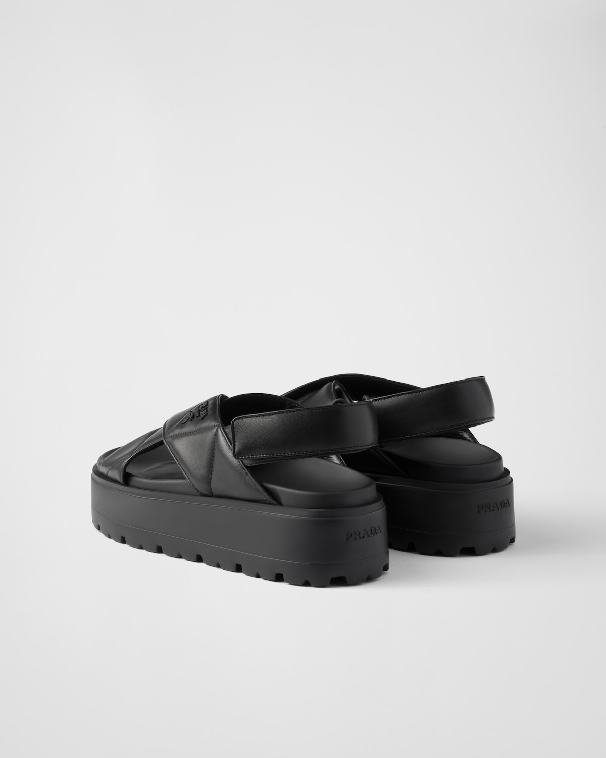 Prada Sandalias De Plataforma Plana De Napa Trenzada