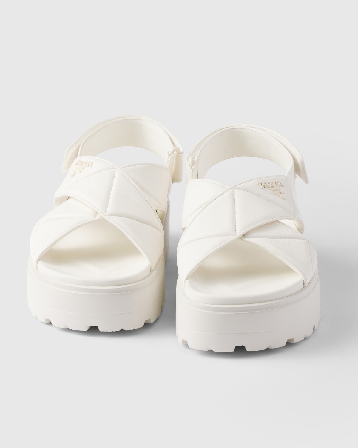 Prada Sandalias De Plataforma Plana De Napa Trenzada