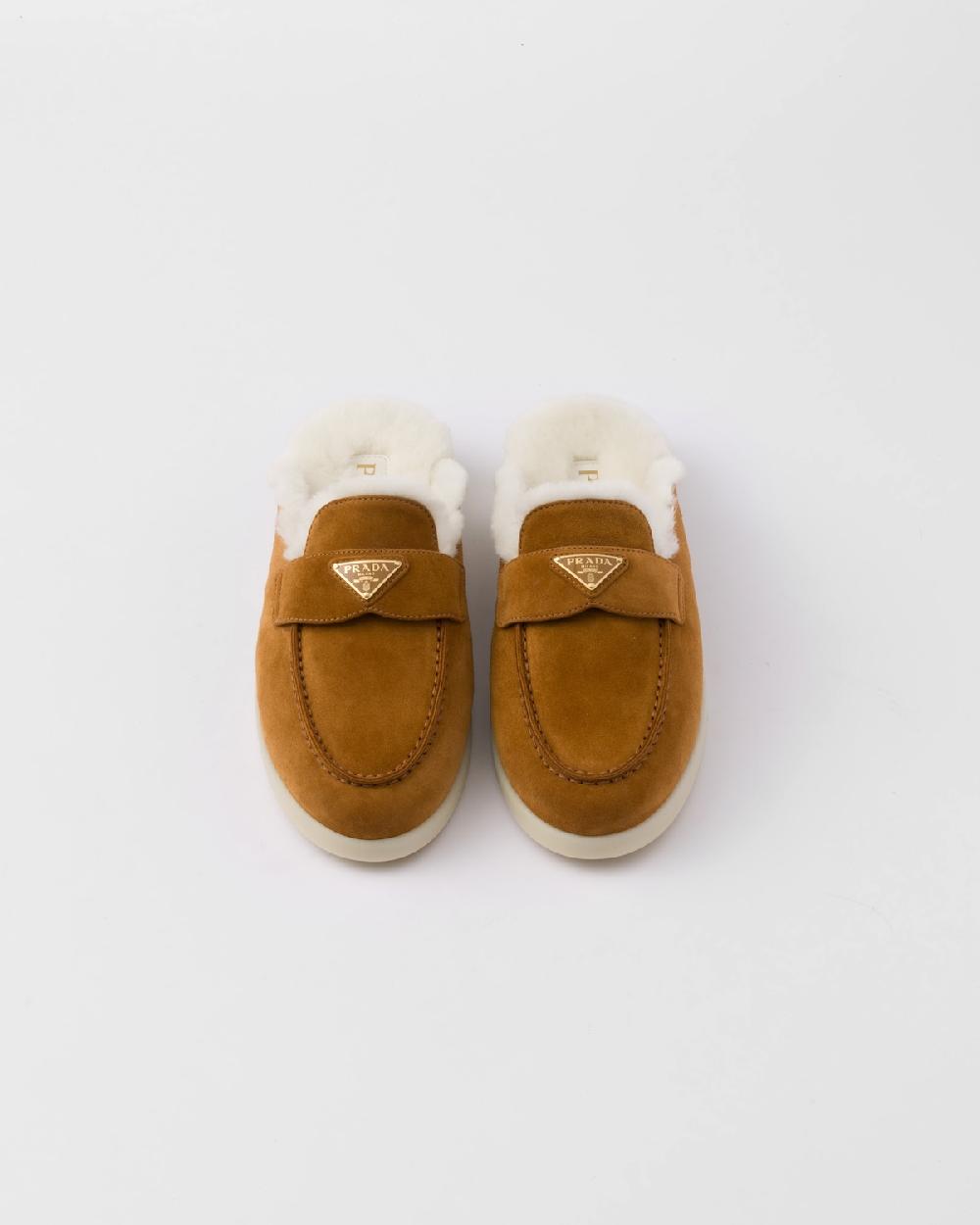 Prada Zapatillas Estilo Pantufla De Ante Y Borreguillo