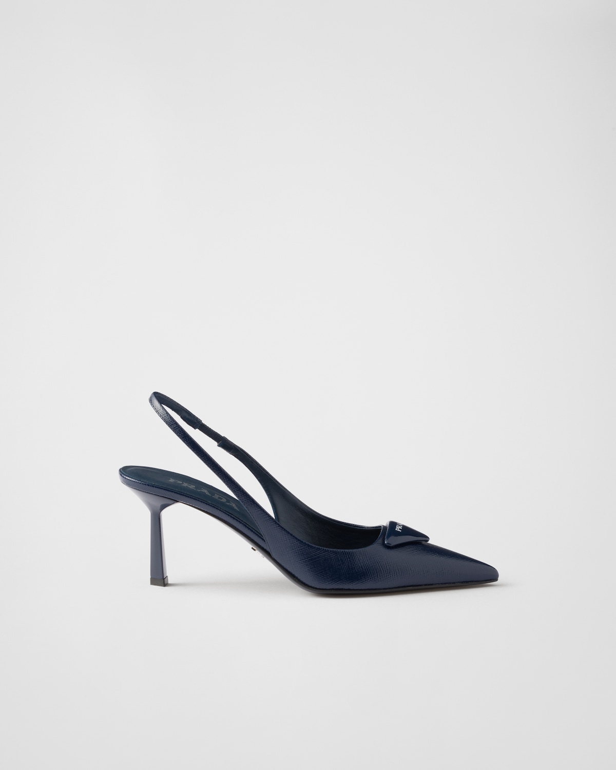 Prada Zapatos de salón destalonados de charol Saffiano