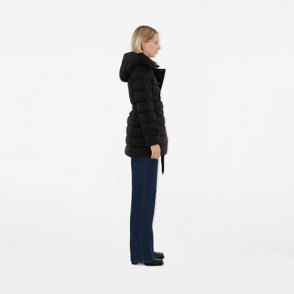 Burberry Abrigo De Plumas Corto En NailonPrecio 1.290 00 € Entallado