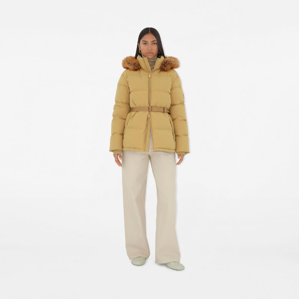 Burberry Abrigo De Plumas Corto En NailonPrecio 1.590 00 €