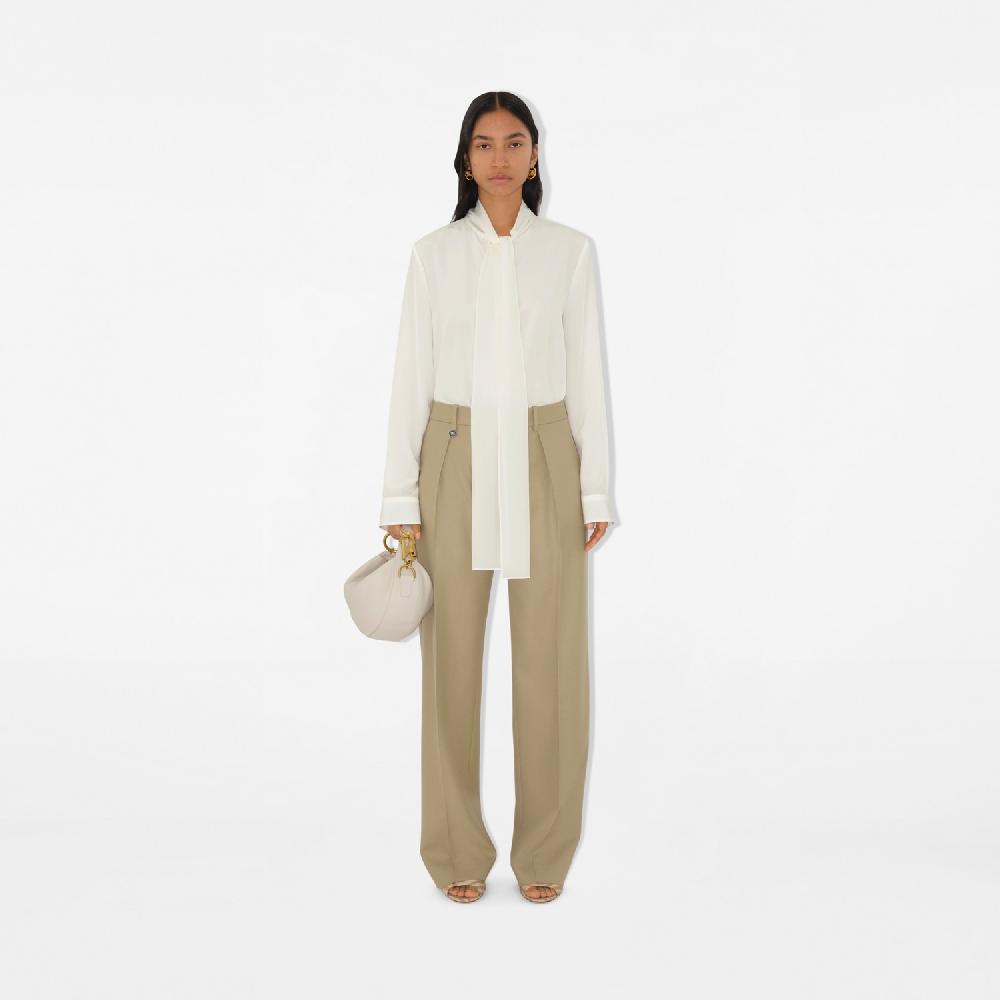 Burberry Blusa En SedaPrecio 1.350 00 € Corte Estándar