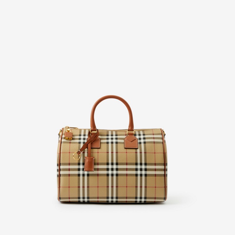 Burberry Bolso bowling mediano CheckPrecio 1.350 00 € Personalizable con iniciales