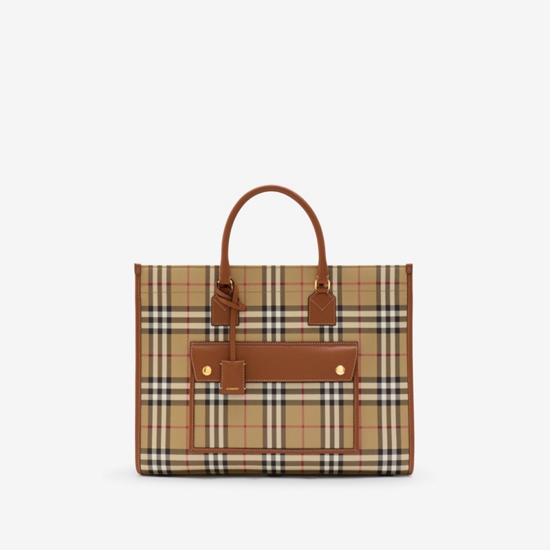 Burberry Bolso tote Freya medianoPrecio 1.490 00 € Personalizable con iniciales