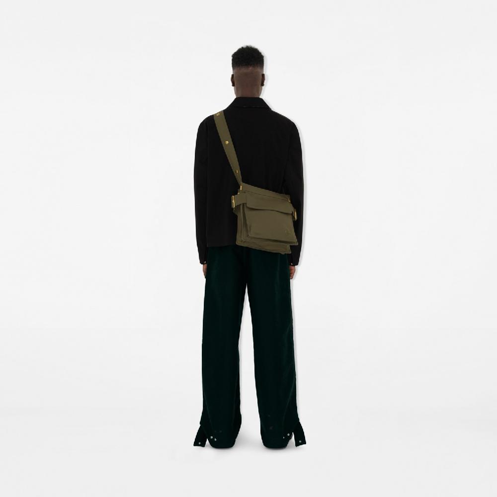 Burberry Bolso Tote Trench PequeñoPrecio 1.390 00 €