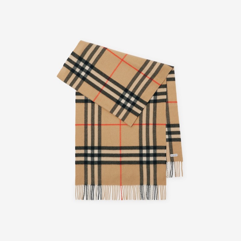 Burberry Bufanda ancha en cachemir CheckPrecio 620 00 € Probador virtual