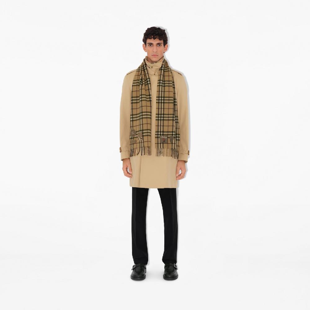 Burberry Bufanda En Cachemir Check Con ApliquesPrecio 550 00 €