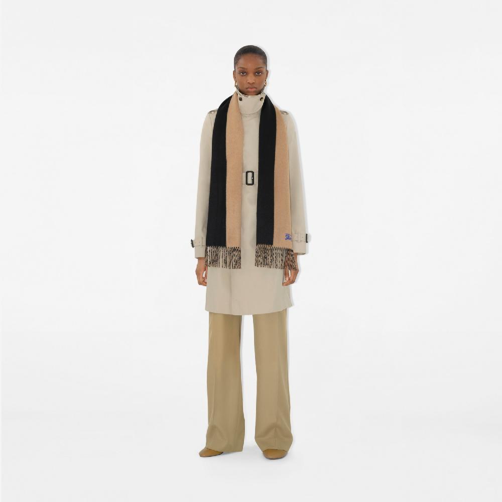 Burberry Bufanda Reversible En CachemirPrecio 520 00 € Personalizable Con Iniciales