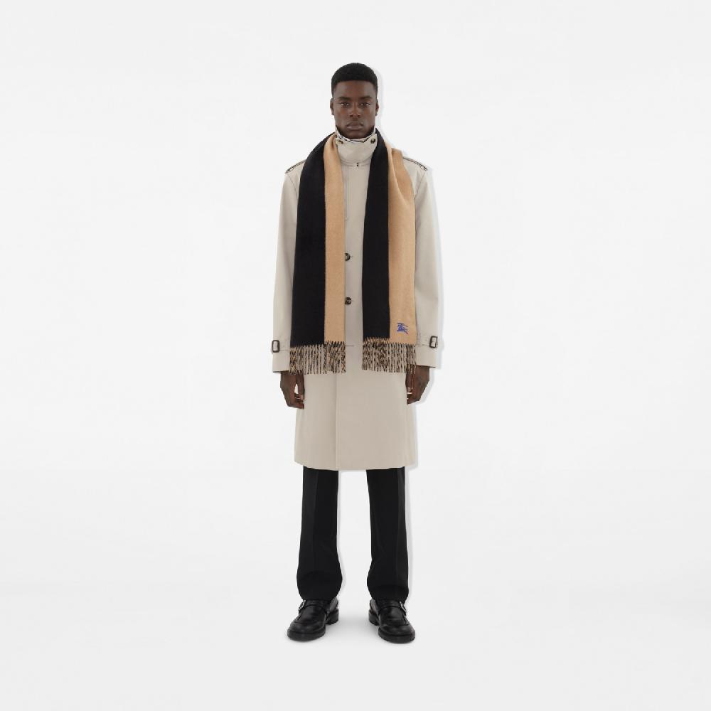 Burberry Bufanda Reversible En CachemirPrecio 520 00 € Personalizable Con Iniciales