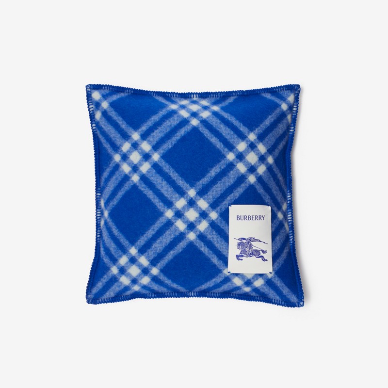 Burberry Cojín en lana a cuadrosPrecio 660 00 €