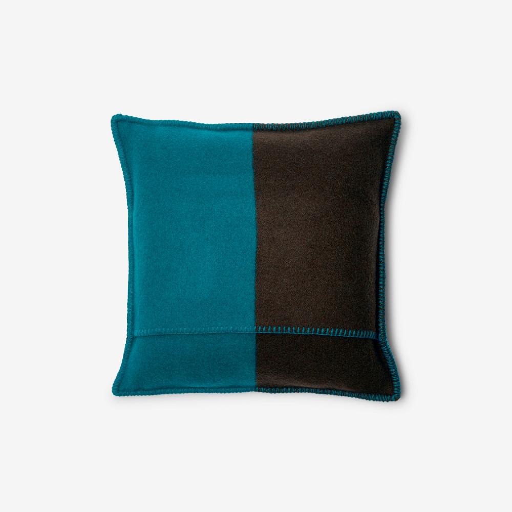 Burberry Cojín En Lana Con EKDPrecio 660 00 €