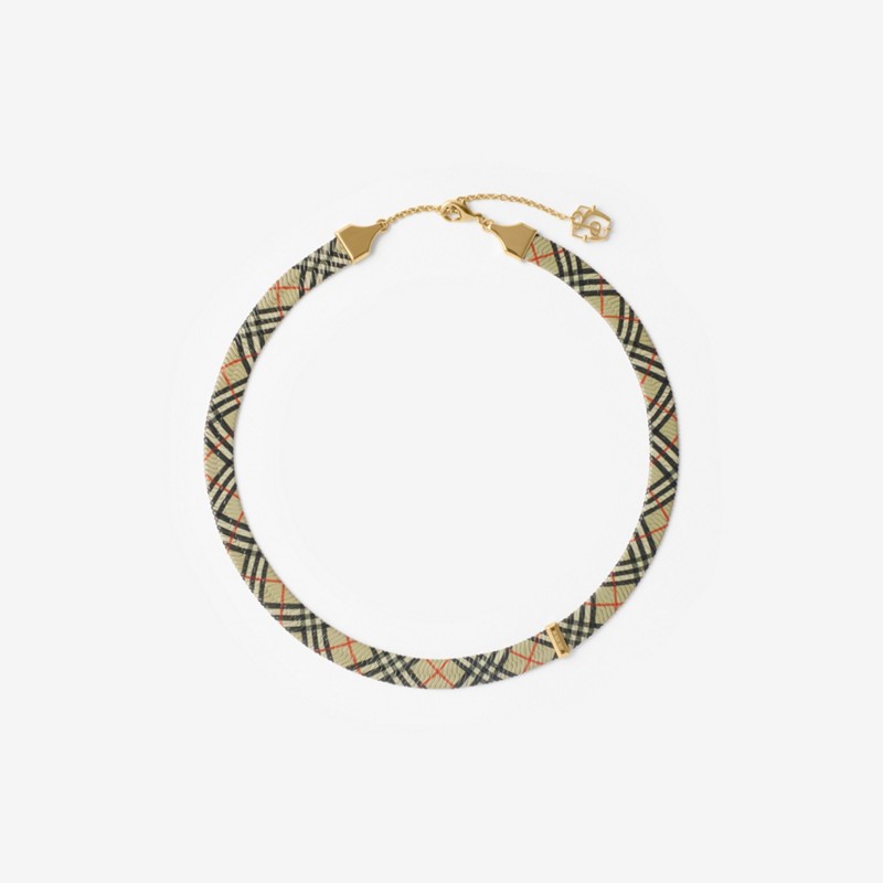 Burberry Collar CheckPrecio 550 00 € Novedades