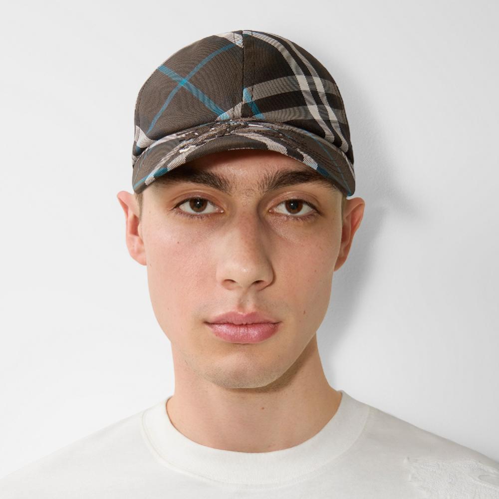 Burberry Gorra Check Con EKDPrecio 320 00 €