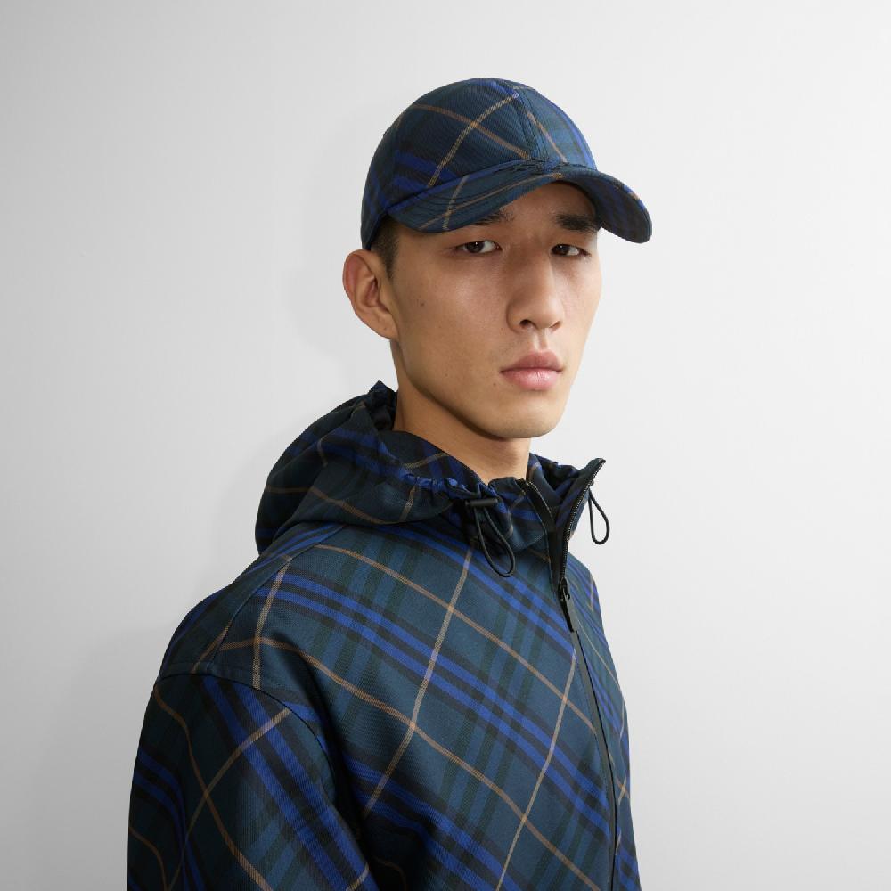 Burberry Gorra Check Con EKDPrecio 320 00 €