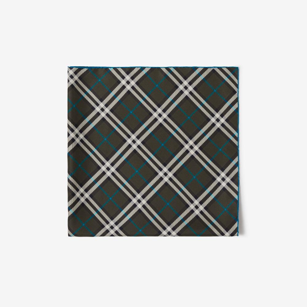 Burberry Pañuelo En Seda CheckPrecio 450 00 €