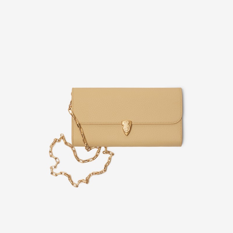 Burberry Cartera con asa de cadena y motivo B ShieldPrecio 1.050 00 € Personalizable con iniciales