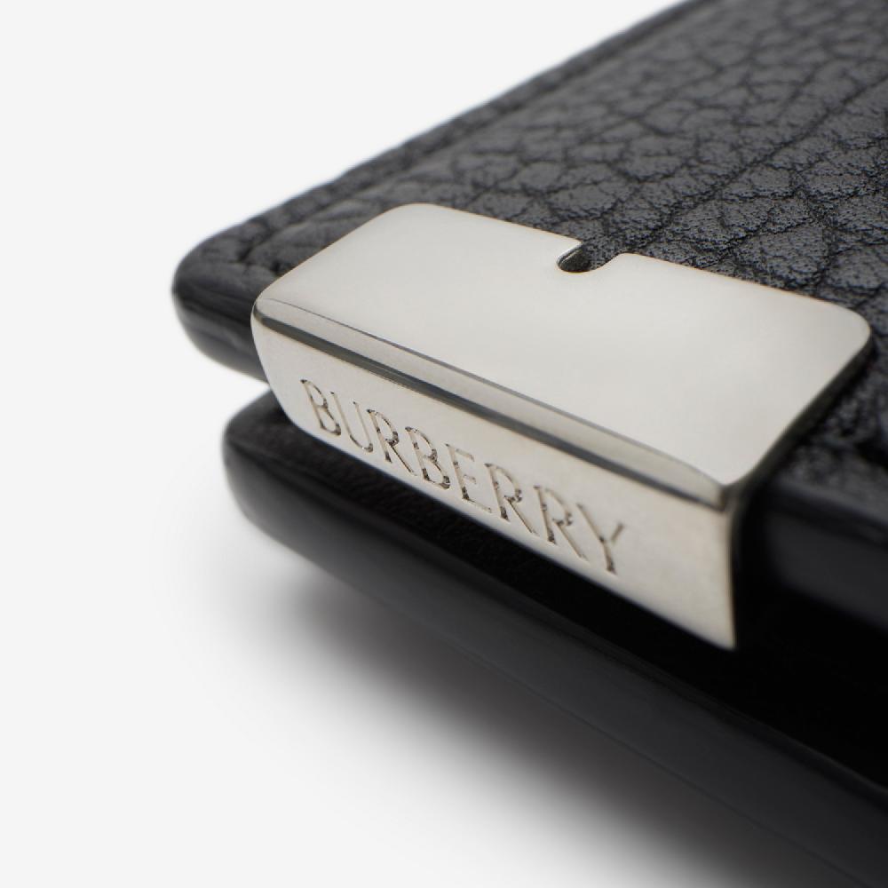 Burberry Cartera Continental B CutPrecio 570 00 € Personalizable Con Iniciales