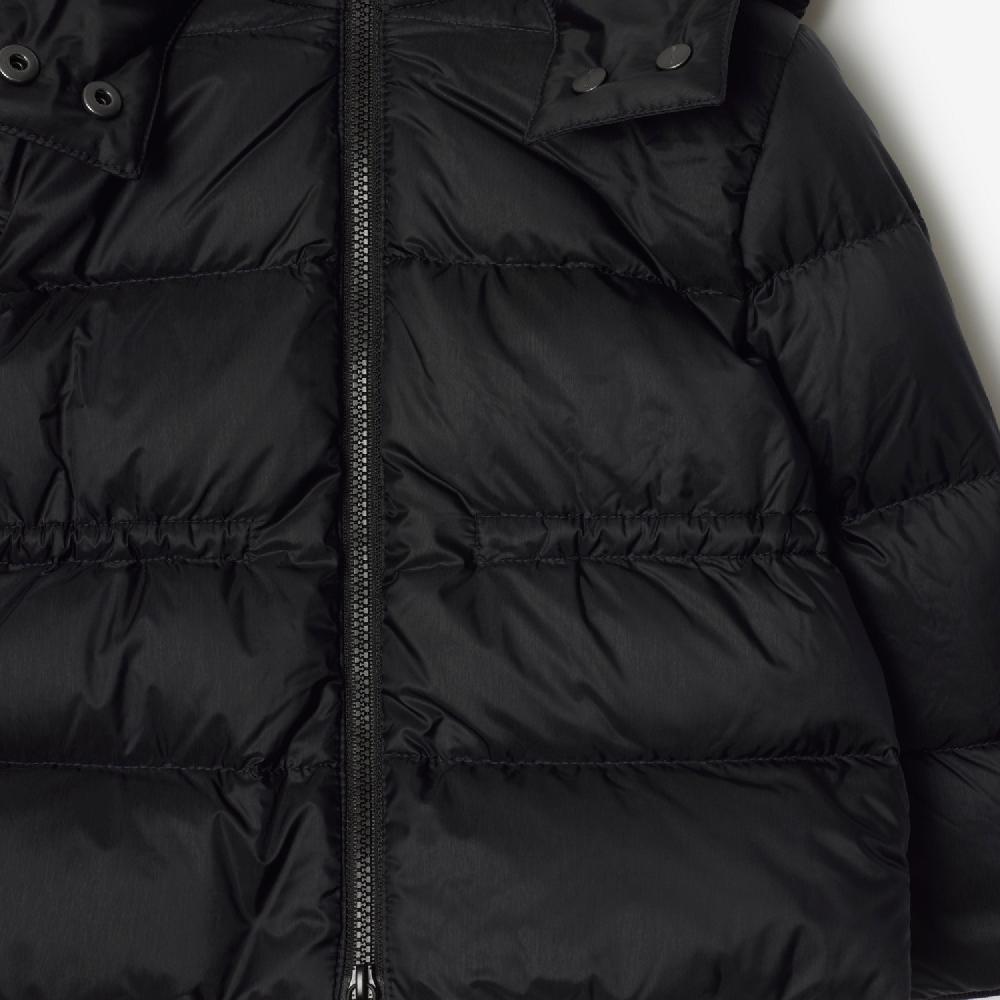 Burberry Chaqueta De Plumas En NailonPrecio 490 00 € 6-24 Meses