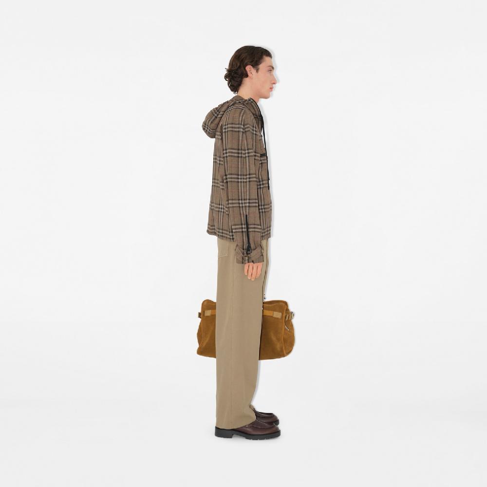 Burberry Chaqueta En Mezcla De Seda Check Con Cremallera ParcialPrecio 2.250 00 € Pasarela