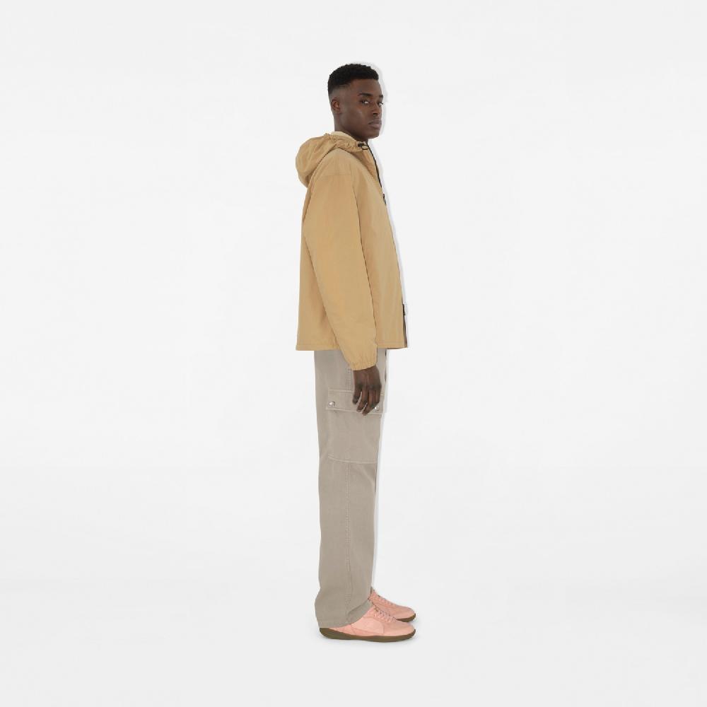 Burberry Chaqueta En Nailon Y AlgodónPrecio 1.250 00 € Novedades