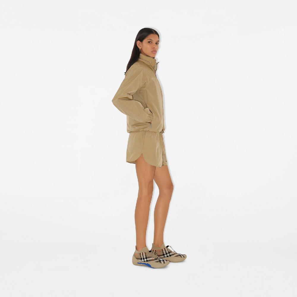 Burberry Chaqueta En Nailon Y AlgodónPrecio 1.250 00 € Novedades