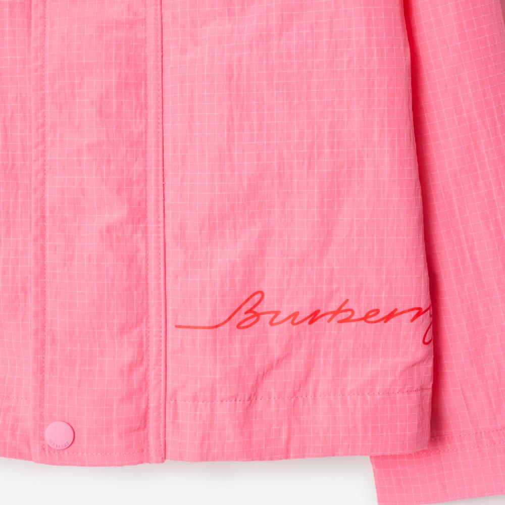 Burberry Chaqueta En NailonPrecio 450 00 € 3-14 Años