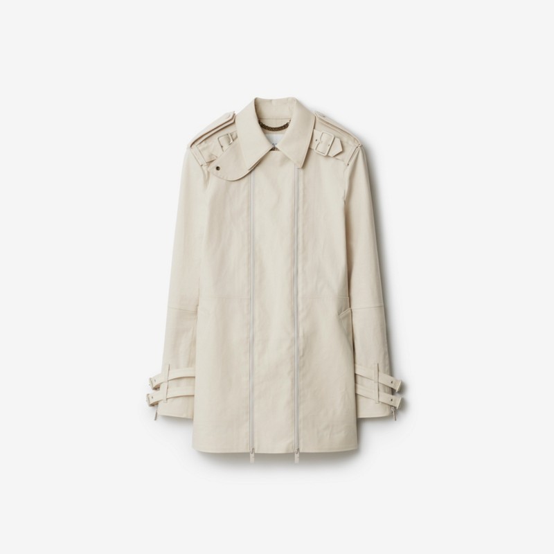 Burberry Chaqueta estilo trench coat en algodón encoladoPrecio 2.590 00 € Pasarela