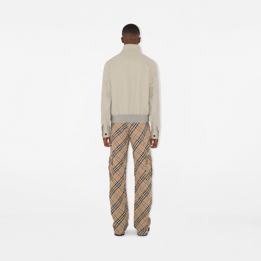 Burberry Chaqueta Harrington En AlgodónPrecio 1.990 00 € Novedades