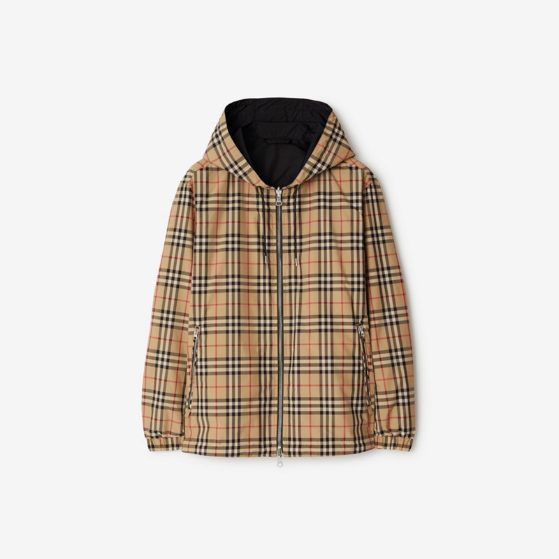 Burberry Chaqueta reversible CheckPrecio 1.250 00 € Nuevamente disponible