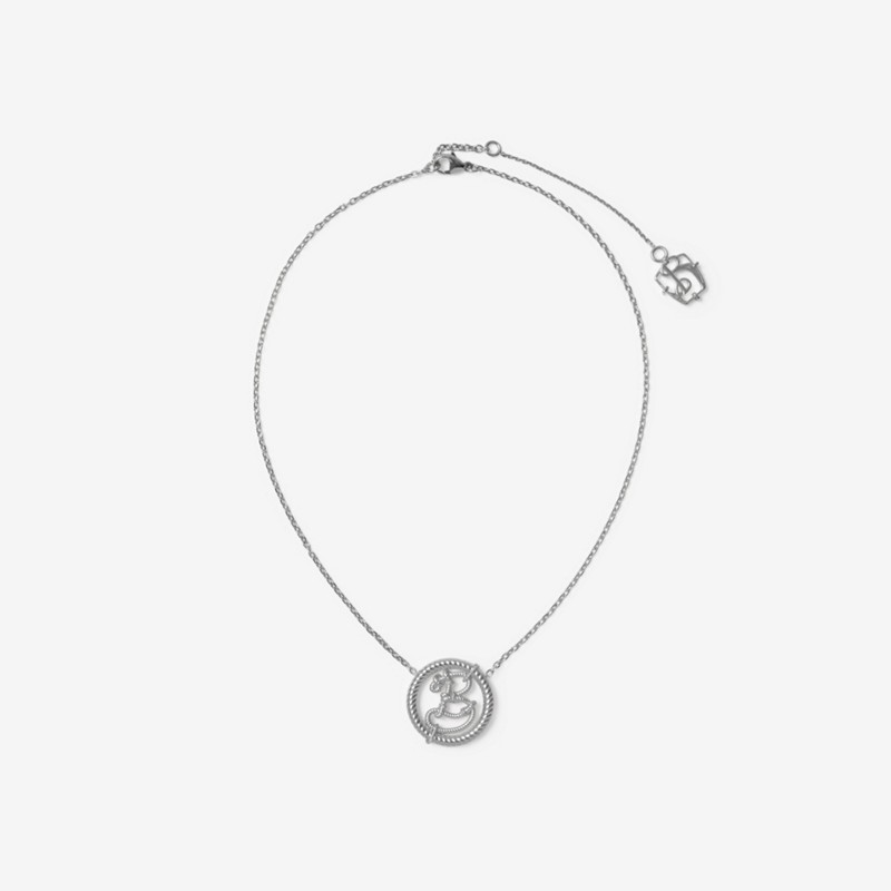 Burberry Collar con colgante de letra B estilo náuticoPrecio 320 00 € Novedades