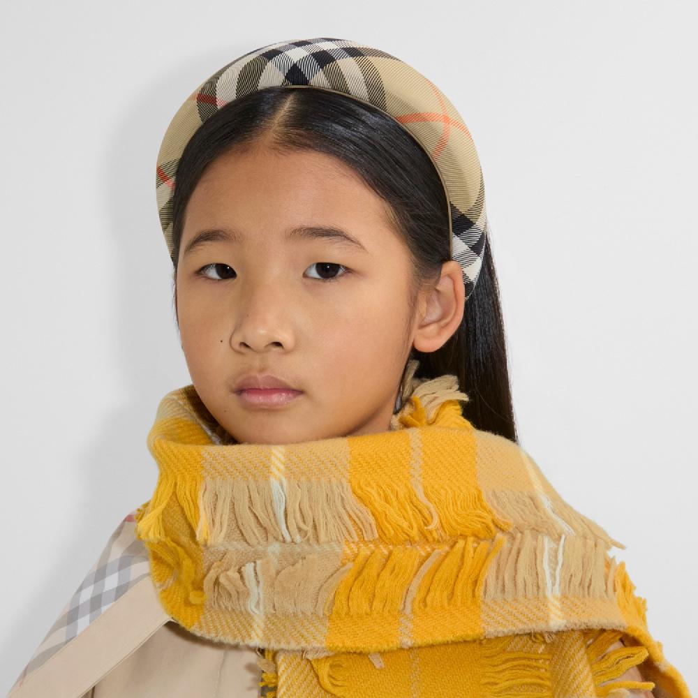 Burberry Diadema A Cuadros En NailonPrecio 150 00 € 3-14 Años
