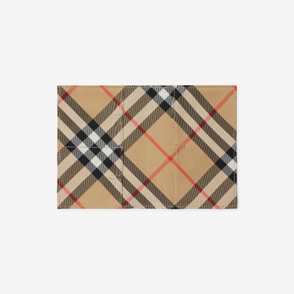 Burberry Funda Para Pasaporte CheckPrecio 270 00 €